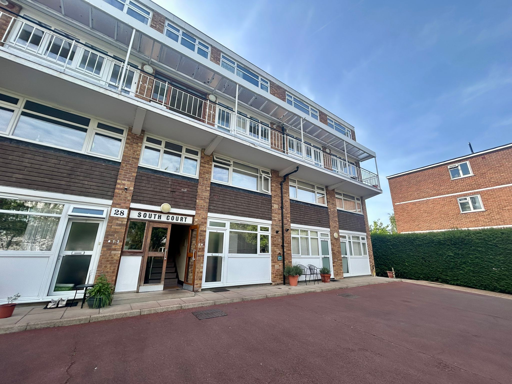 South Court, Putney SW15