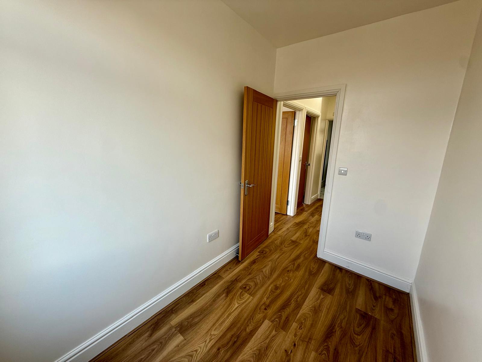 WhatsApp Image 2026-07-16 at 10.47.02 (2) Basildon Road, SE2